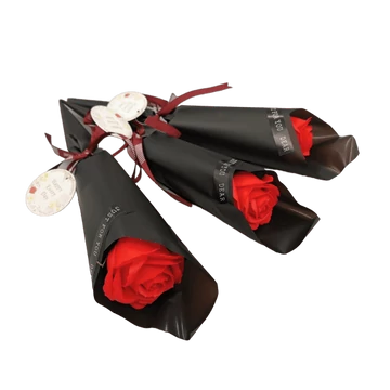 Szappanrózsa becsomagolva-Piros