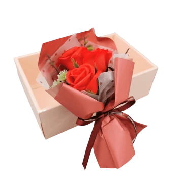 Szappanrózsa csokor dobozba-Piros